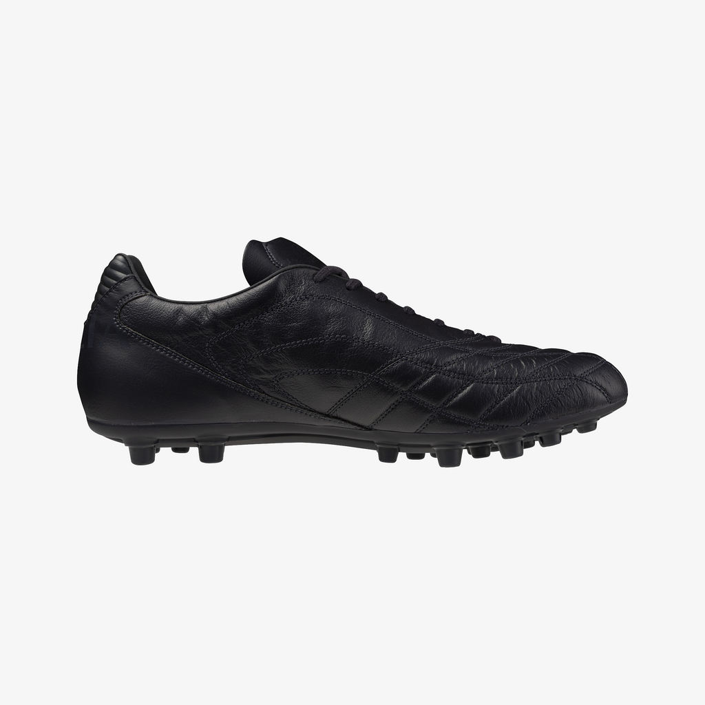 MORELIA ブラック サッカーシューズ MORELIAⅡ BLACK OUT｜ミズノ｜サッカーショップKAMO