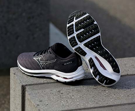 WAVE INSPIRE 18 REVIEW: Rhiannon Hughes - Mizuno Australia