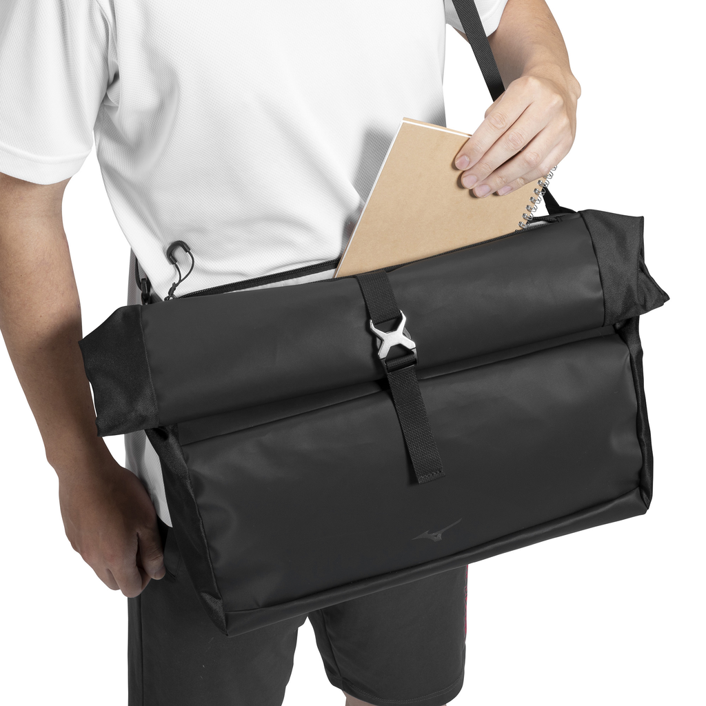 WATERPROOF HOLDALL