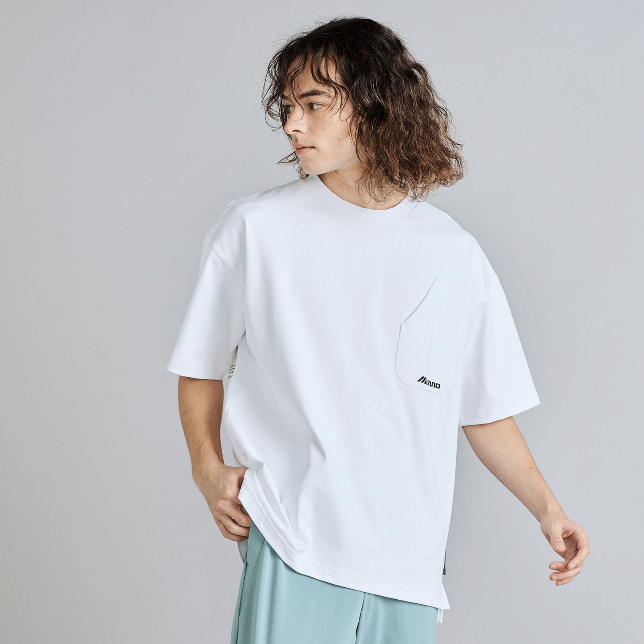 White (01)