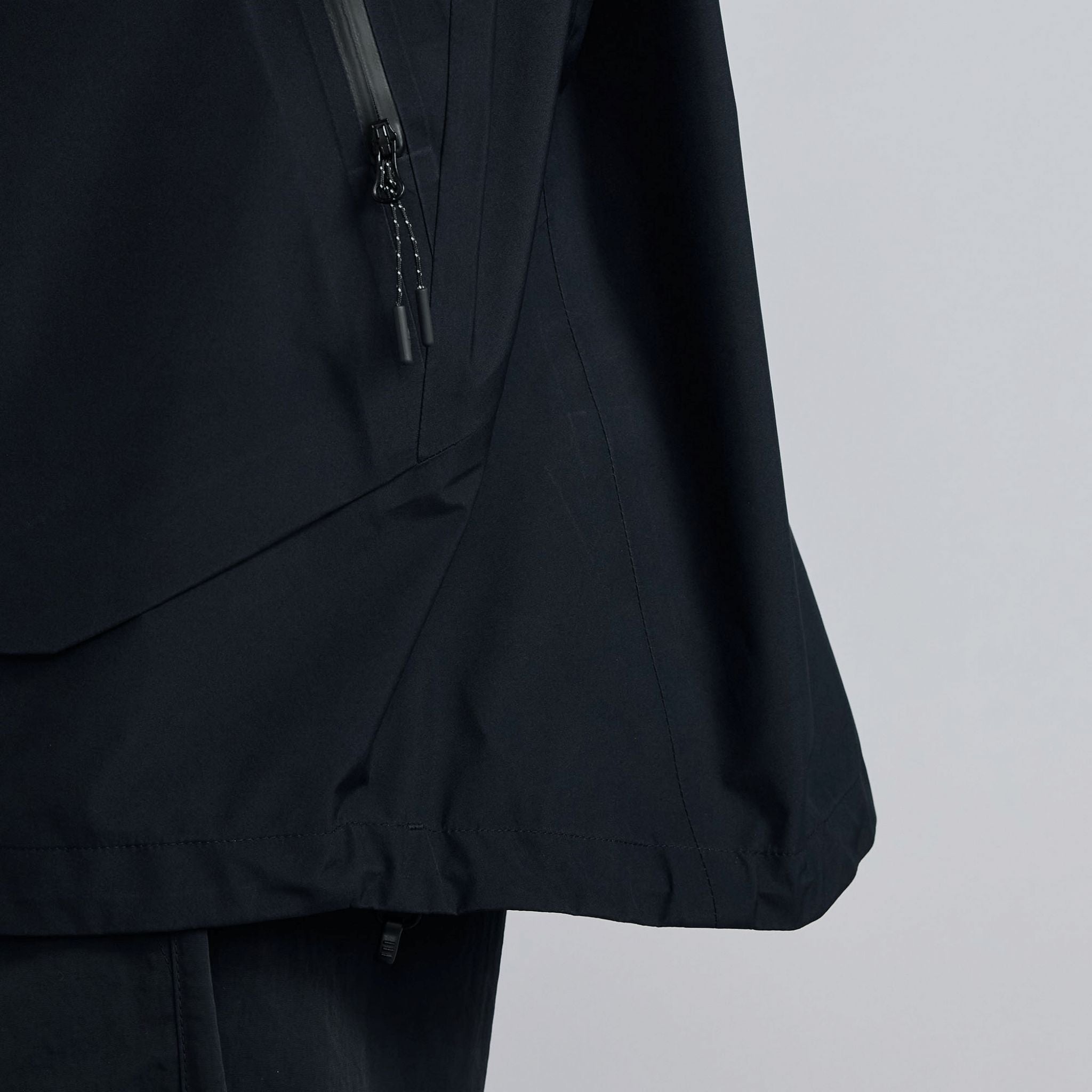 Black (09)