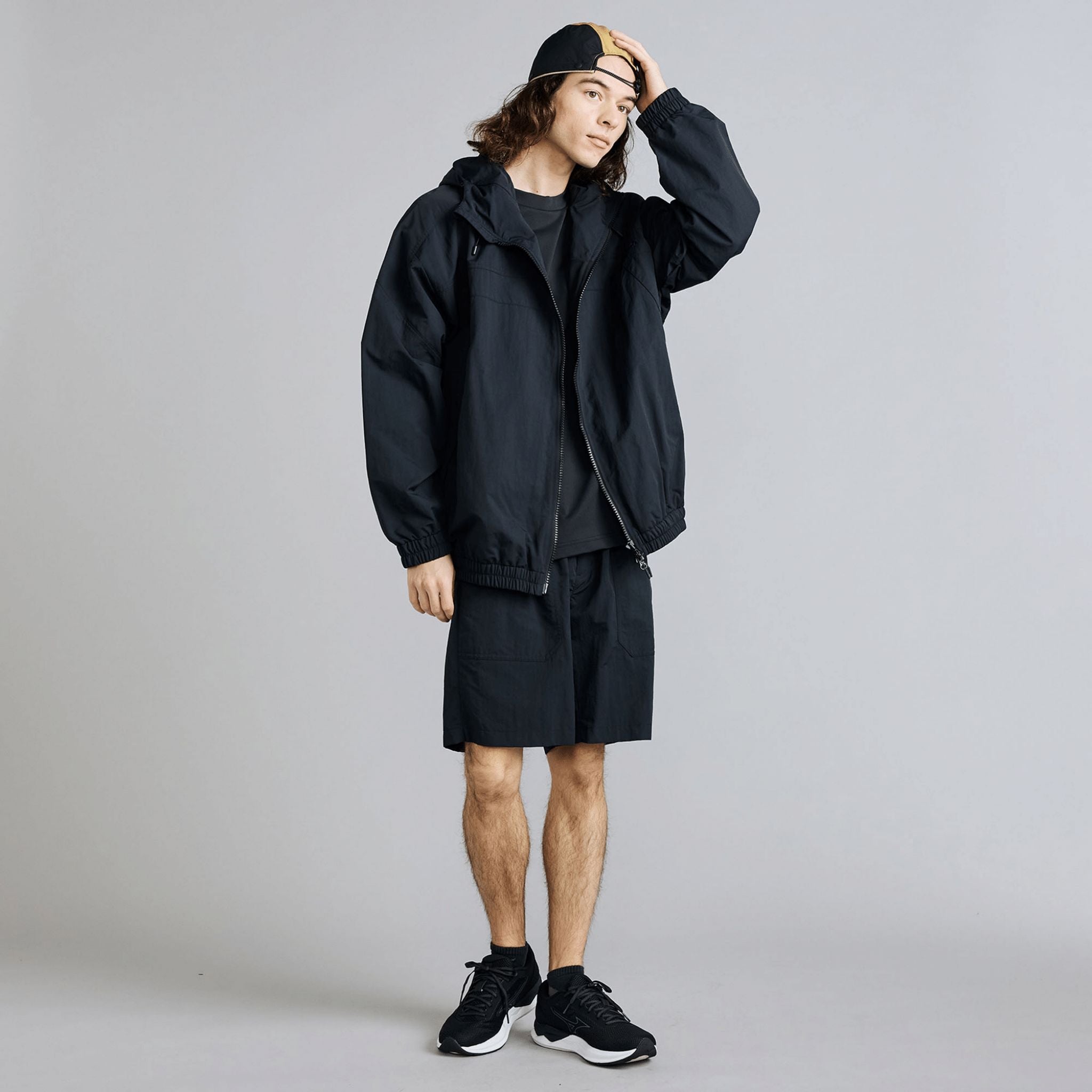 Black (09)