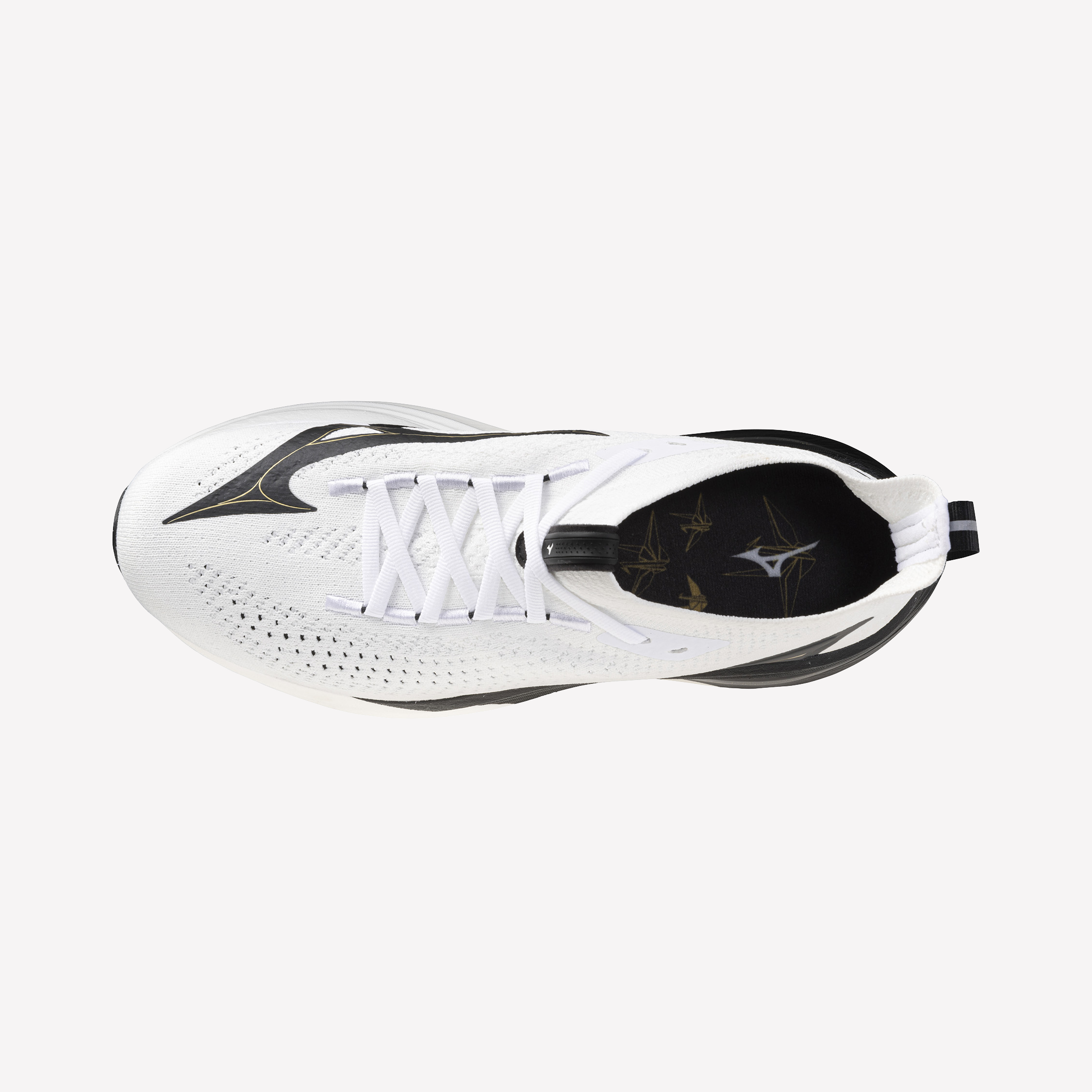 White Black Gold (01)