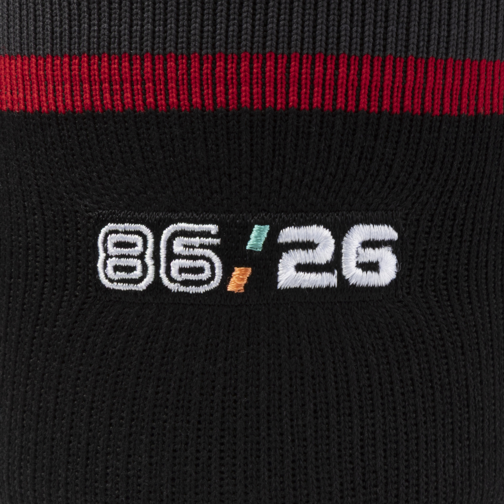 Black (09)